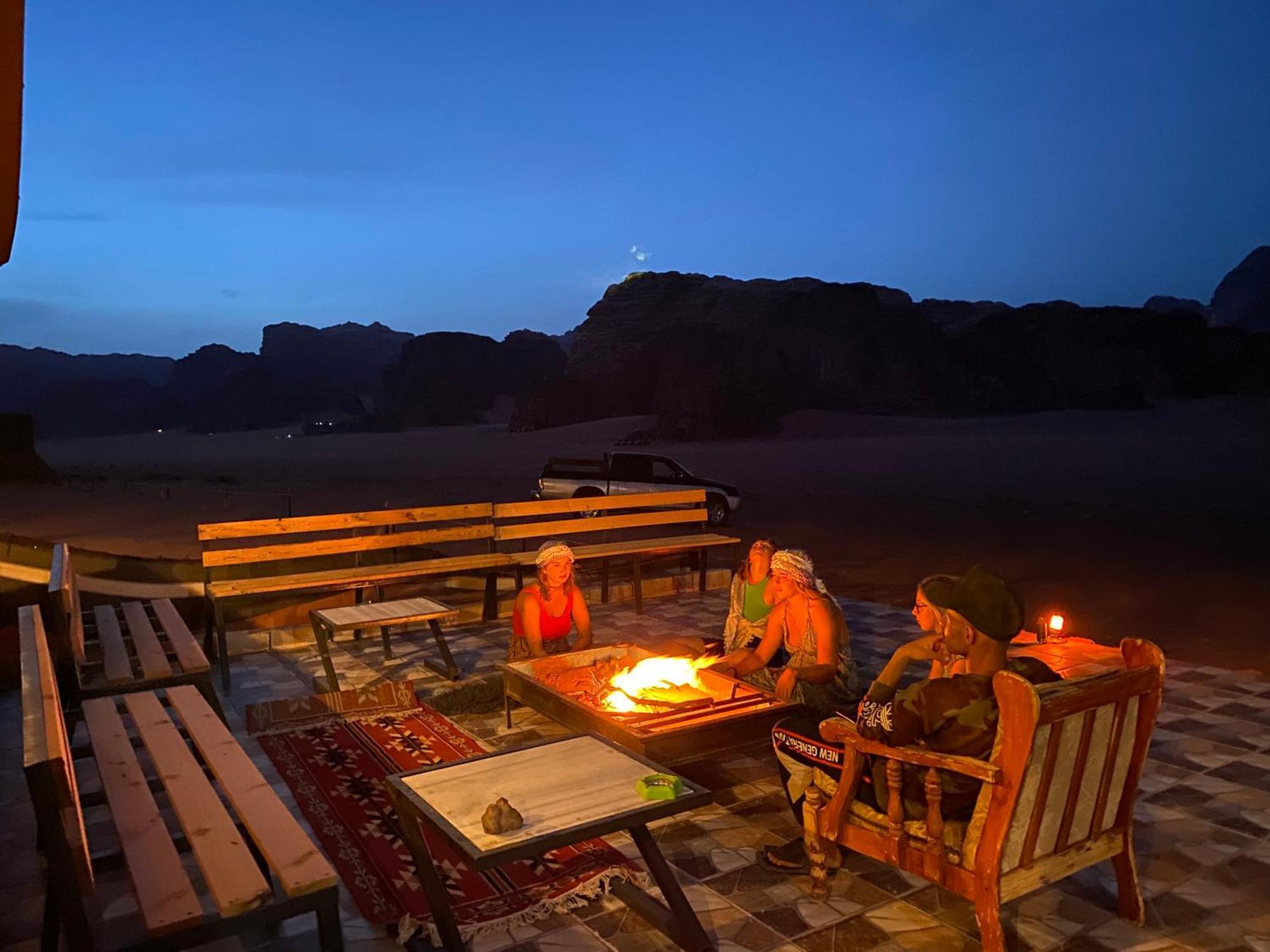 Bedouin Memories Camp Bed & Breakfast Wadi Rum Eksteriør bilde